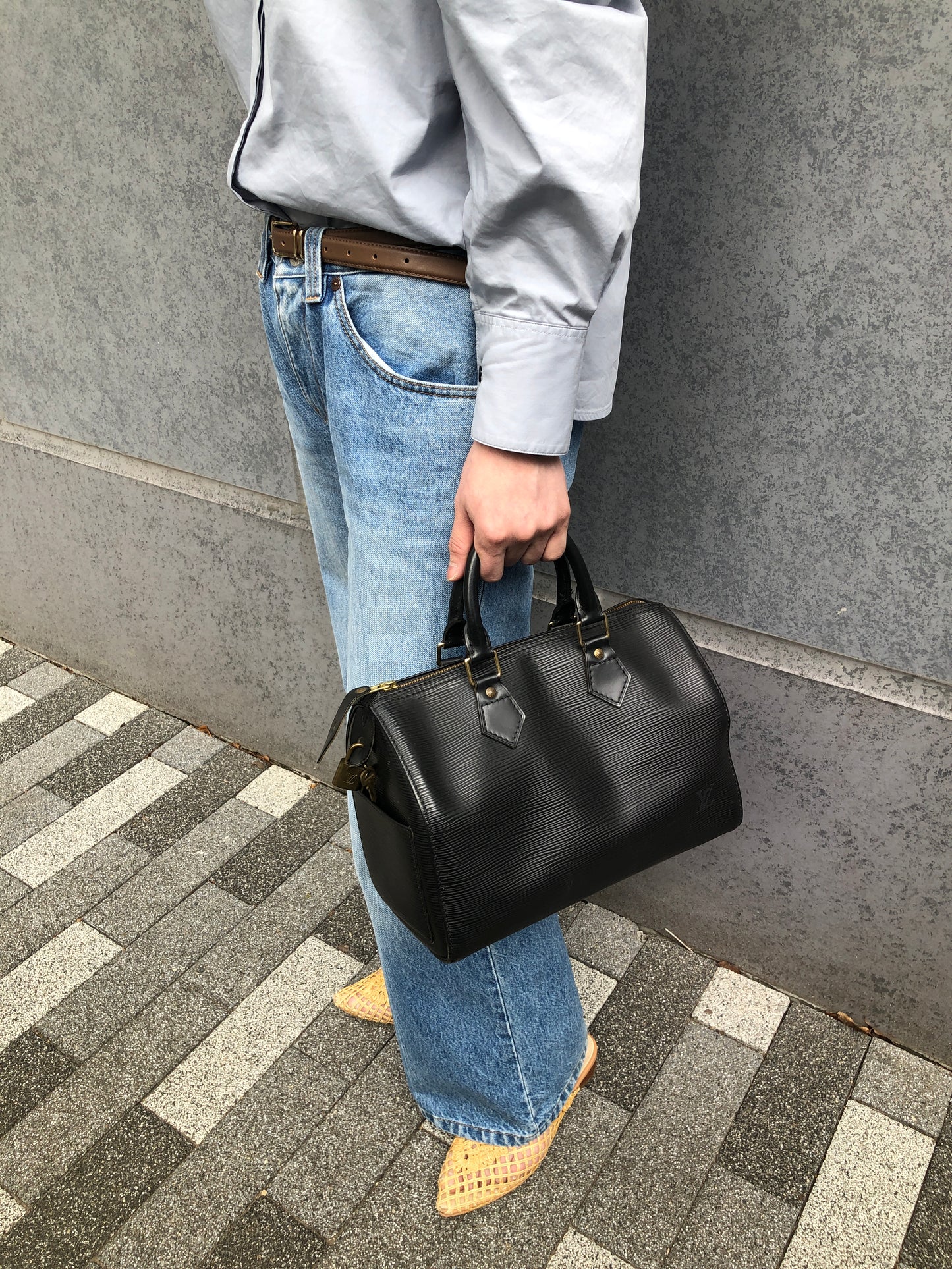 LOUIS VUITTON Epi Small Boston bag Handbag Black Vintage abz8nz