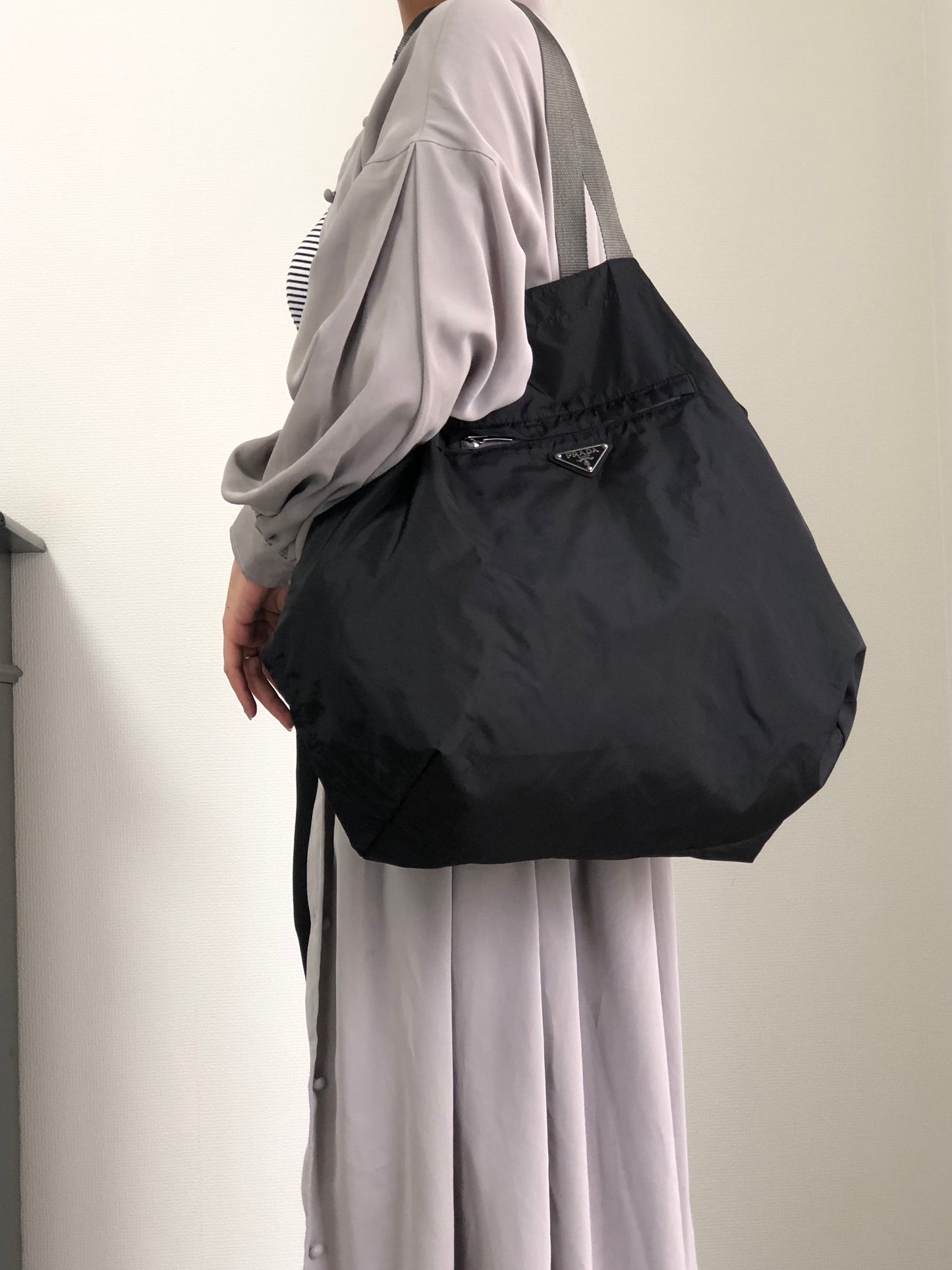 PRADA Tessuto Triangle Logo Totebag Black Vintage kctbn3