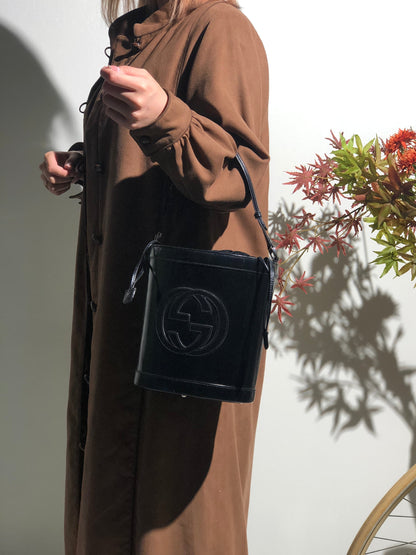 GUCCI Logo emboss Drawstring Bucket Leather Shoulderbag Black OldGUCCI Vintage baa8i6