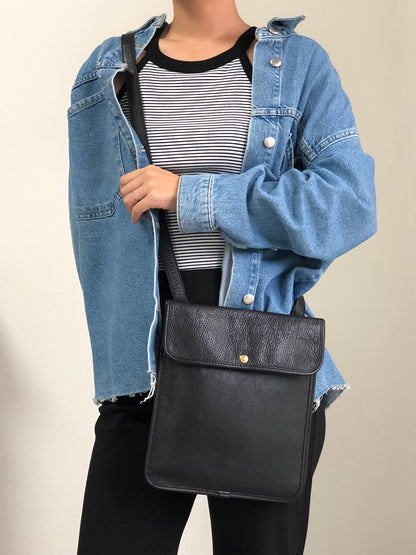 LOEWE Logo Embossed Shoulder bag Black Vintage 5ahv4g