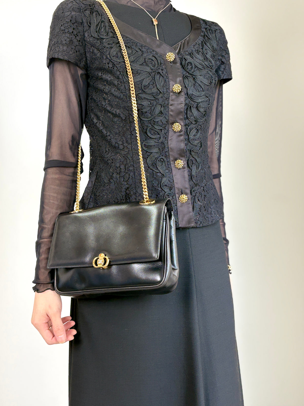 CELINE Blason Chain Shoulder bag Black Vintage gpayic