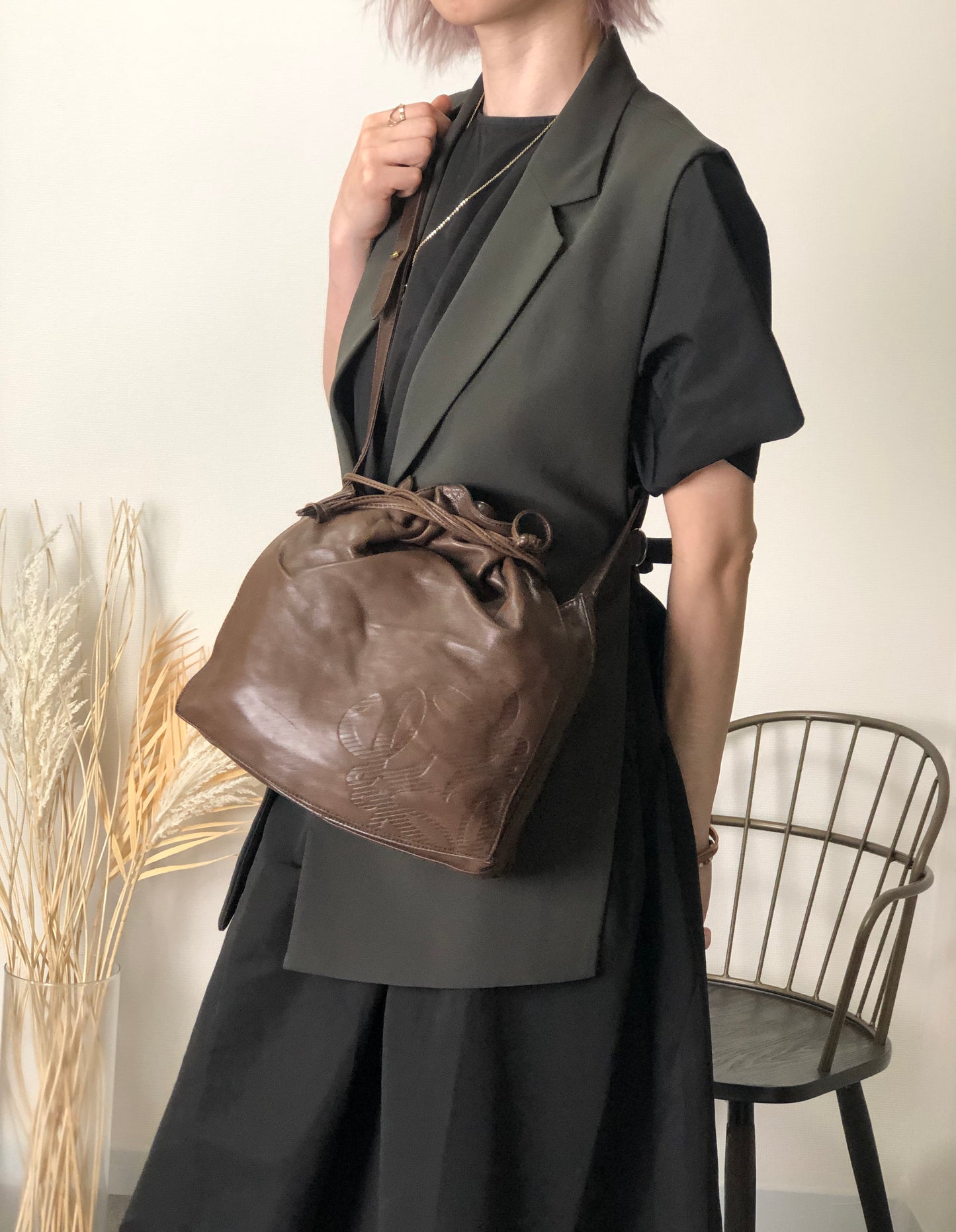 LOEWE Anagram Drawstring Shoulder bag Brown Vintage kki5m4