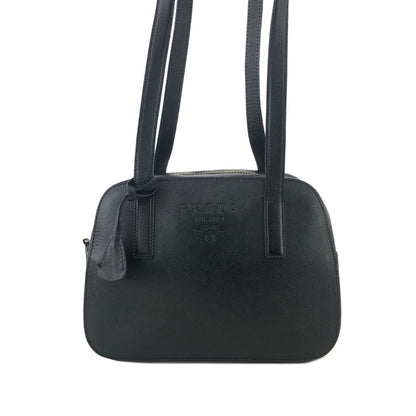 PRADA logoEmbossed  saffiano leather  side lock shoulder bag black Vintage Old 7yy5td