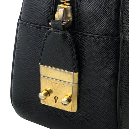 PRADA logoEmbossed  saffiano leather  side lock shoulder bag black Vintage Old 7yy5td
