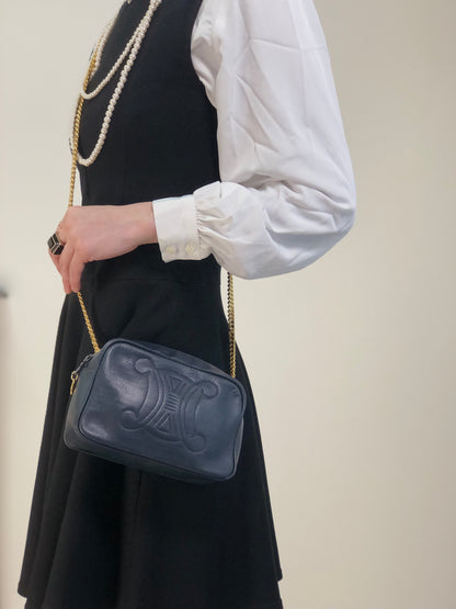 CELINE Triomphe Chain Shoulder bag Navy Vintage h4r6w8