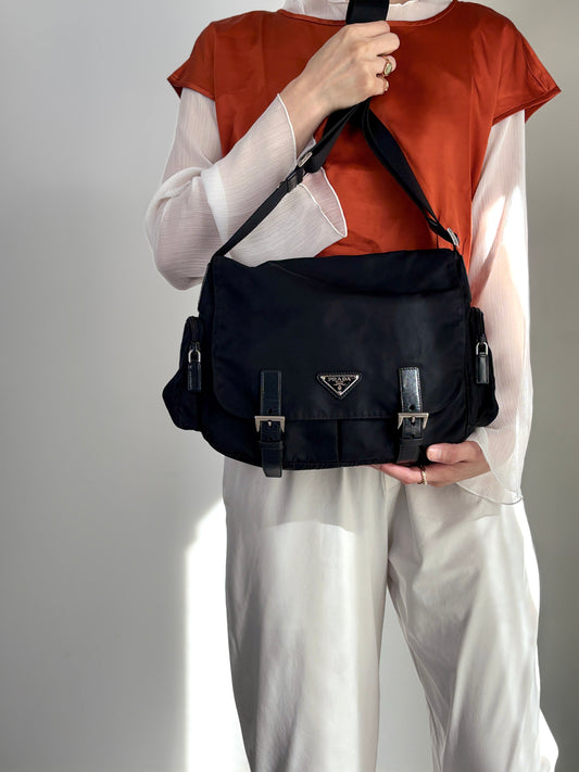PRADA Tessuto Triangle Logo Side Pocket  Shoulder bag Black Vintage kedmv3