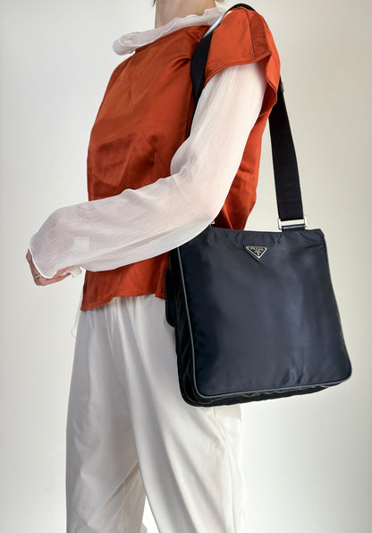 PRADA Logo Front Buckle Shoulder bag Navy Vintage eiigp4