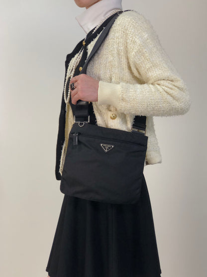 PRADA Tessuto Triangle Logo Shoulder bag Black Vintage ifhbwp