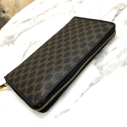 CELINE Macadam logo wallet purse black Accessory Vintage Old celine ua6yb2