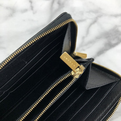 CELINE Macadam logo wallet purse black Accessory Vintage Old celine ua6yb2