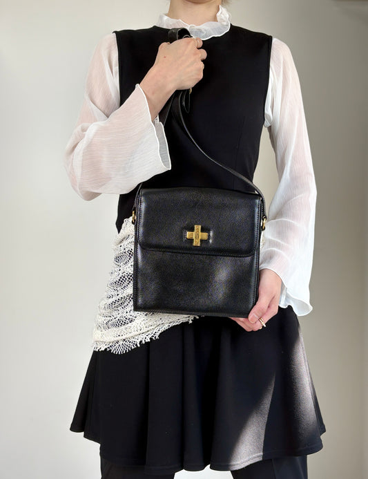 CELINE Turn Lock Shoulder bag Black Vintage txhccr