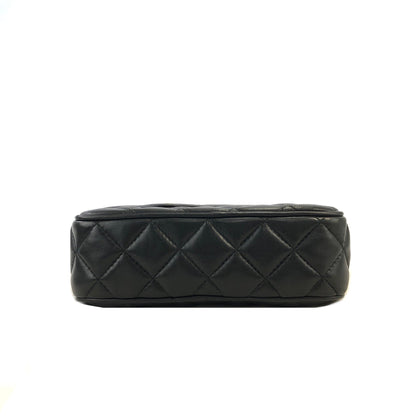 GIVENCHY Logo Quilted Tassel Leather Chain Shoulder bag Black Vintage Old ahvesn