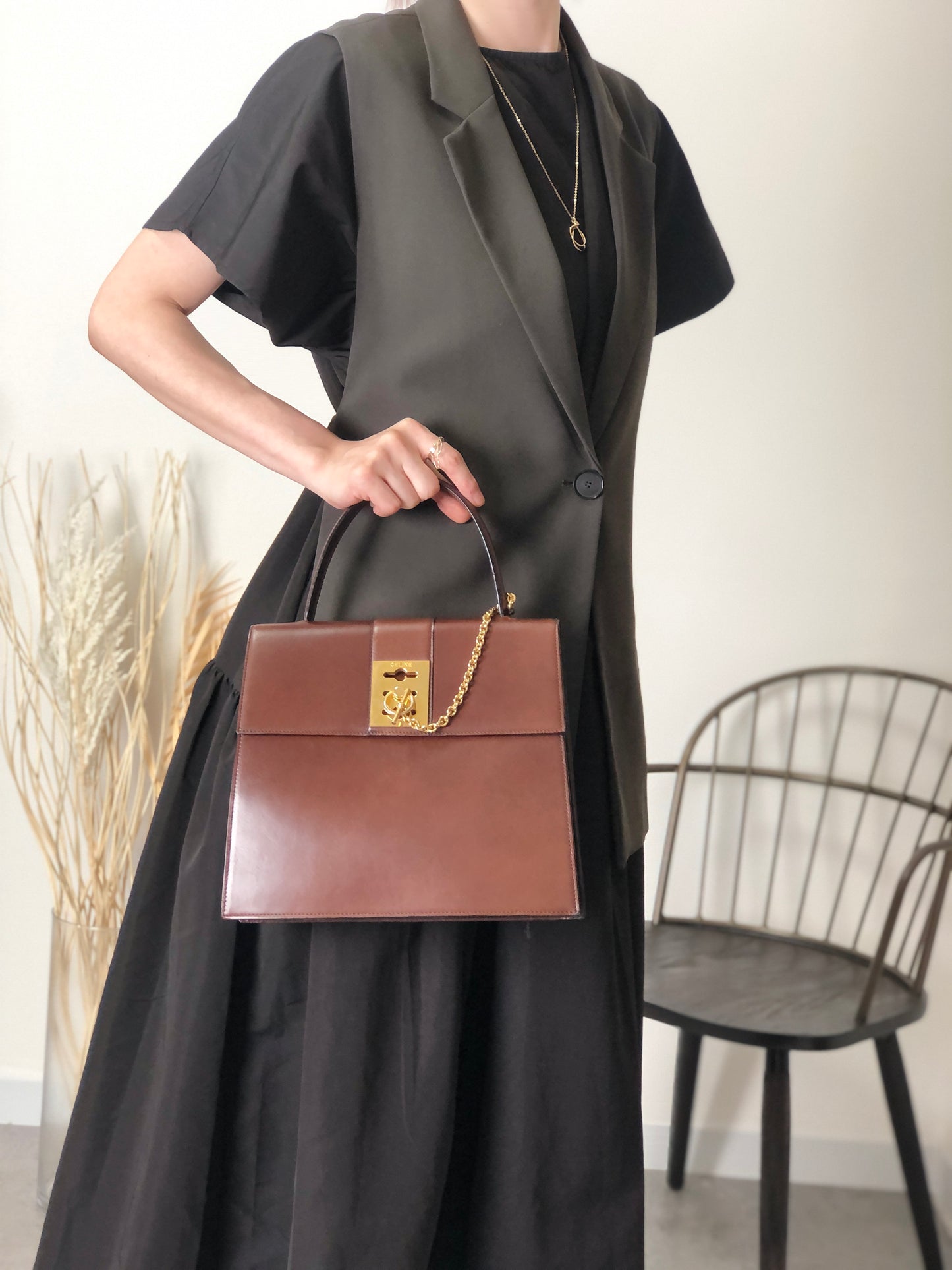 CELINE Gancini Chain Handbag Brown Vintage 7ffusp