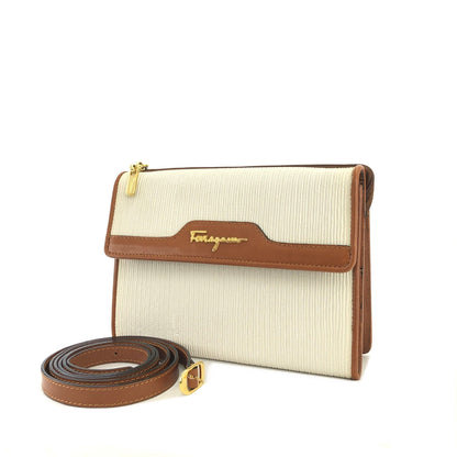 Salvatore Ferragamo Logo Shoulder bag White Vintage Old mk5mmu