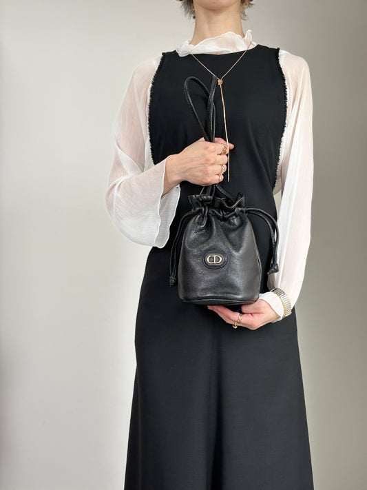 Christian Dior CD Logo Drawstring Shoulder bag Black Vintage h6xtv8