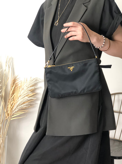 PRADA Logo Shoulder bag Black Vintage w5h4j5