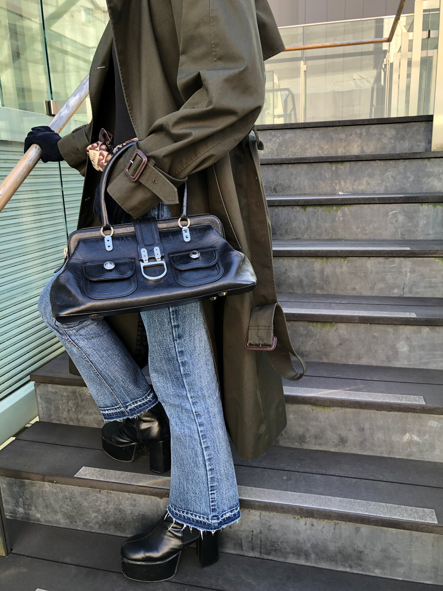 Christian Dior Logo Handbag Black Vintage ntaxds