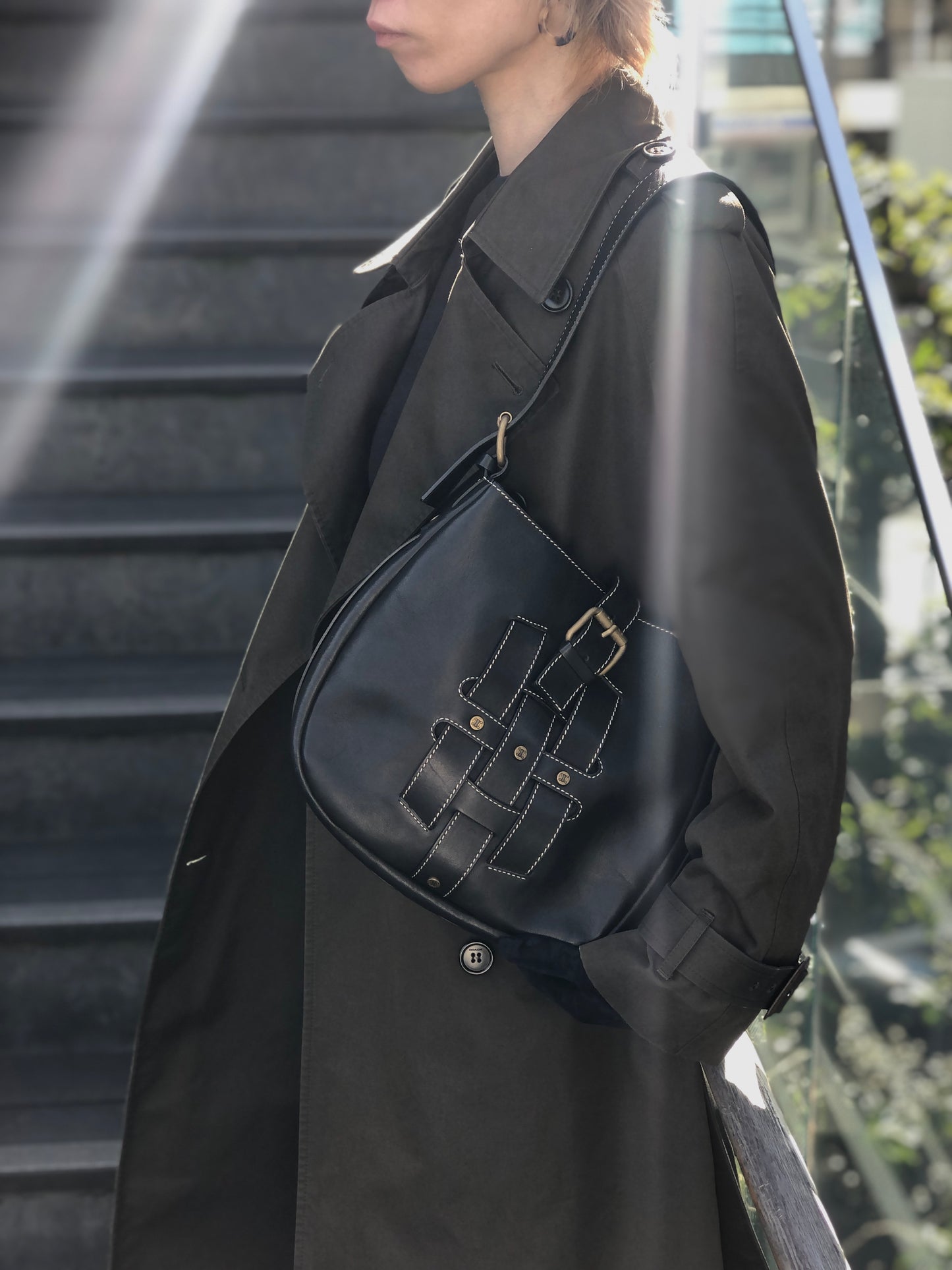 CELINE Front Buckle Shoulder bag Black Vintage f5ds3s