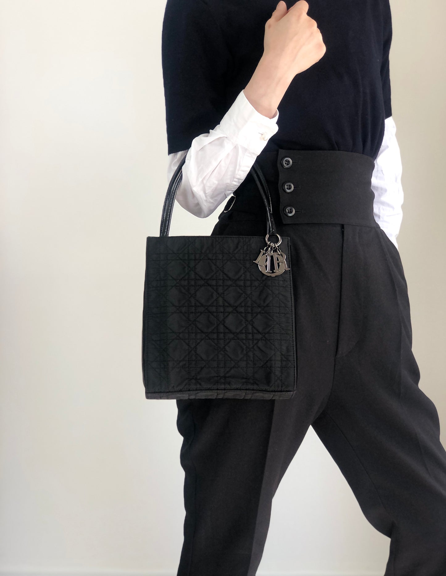 Christian Dior Logo Charm Handbag Black Vintage 3wjsfa