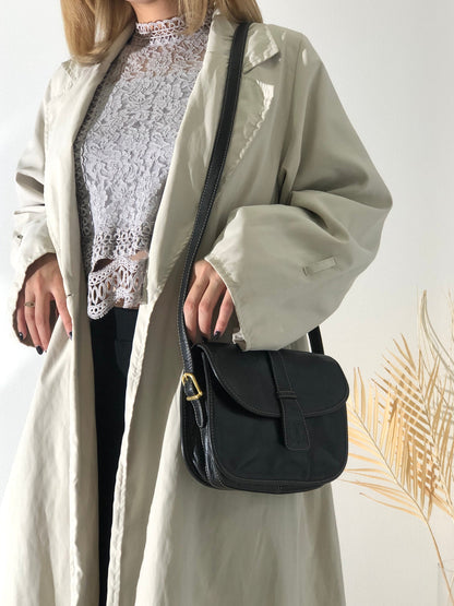 CELINE Blason 對比縫線斜背包單肩包黑色舊款 Celine 復古 rifubn