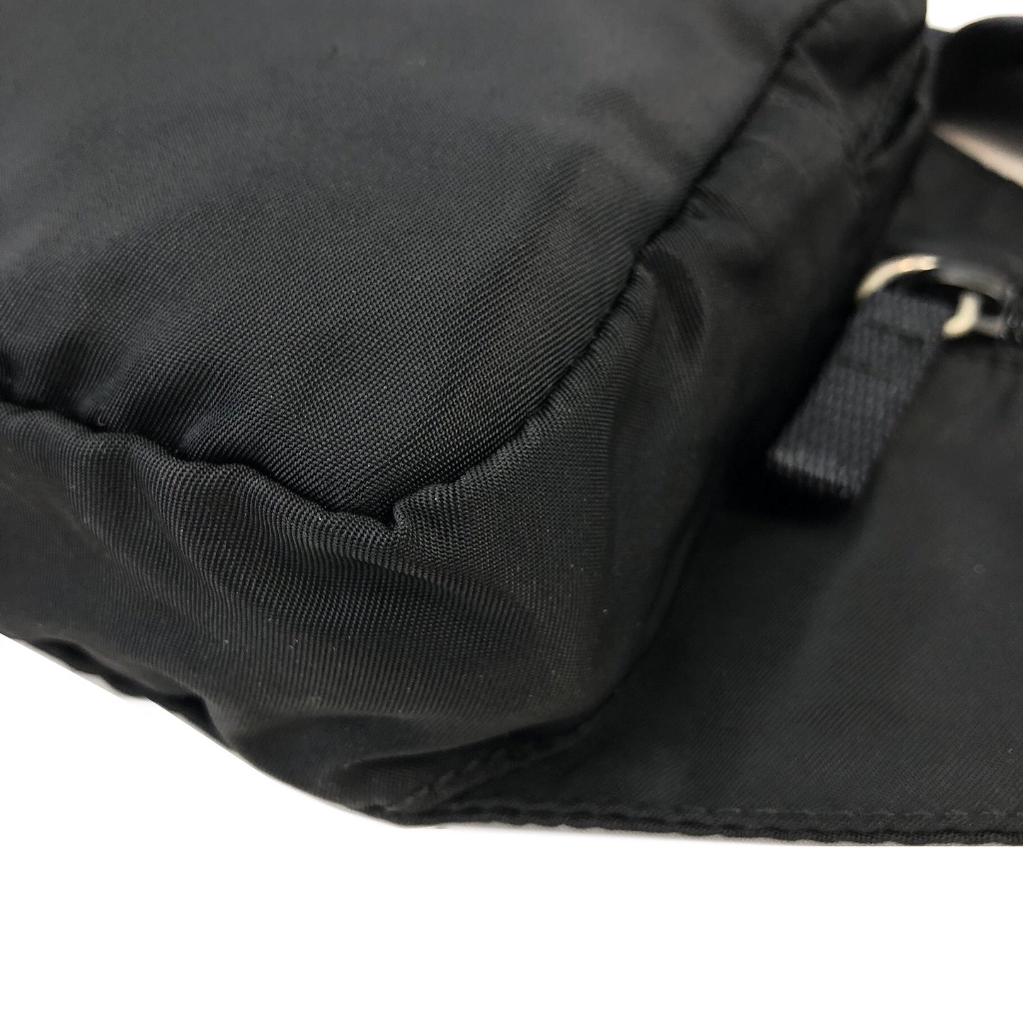 PRADA Triangle Logo Nylon Belt bag Sling bag Black Vintage 4csne8