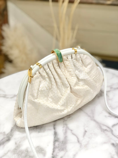 GUCCI Lizard Clasp White Shoulder Bag Vintage Old avni3e