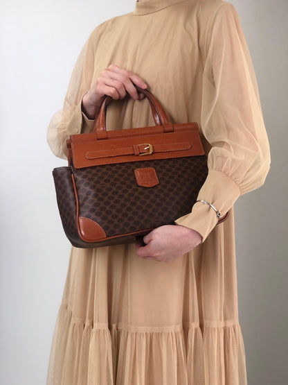 CELINE Macadam Blason Front Buckle Handbag Brown Vintage kaare7