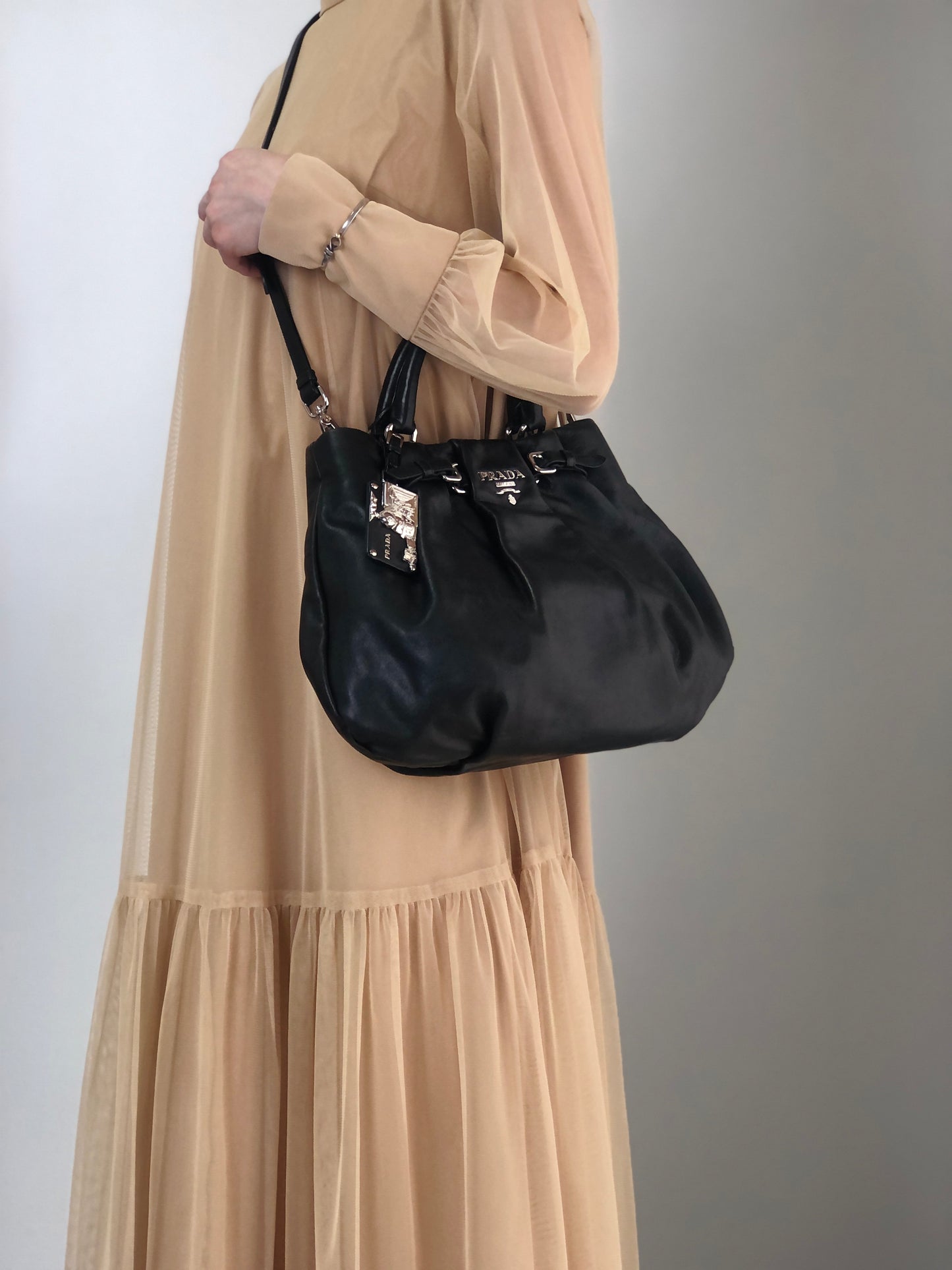 PRADA Logo Two-way Handbag Shoulder bag Black Vintage guwiir