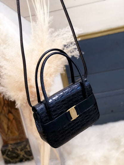 Salvatore Ferragamo Vala 鱷魚壓花單肩包手提包黑色復古舊款 6wktid