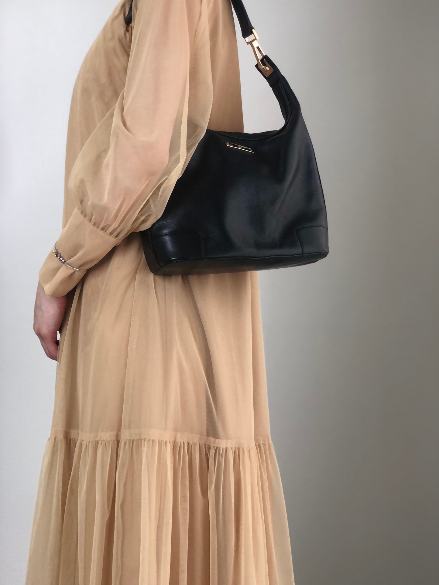 GUCCI Logo Shoulder bag Black Vintage mahiw3