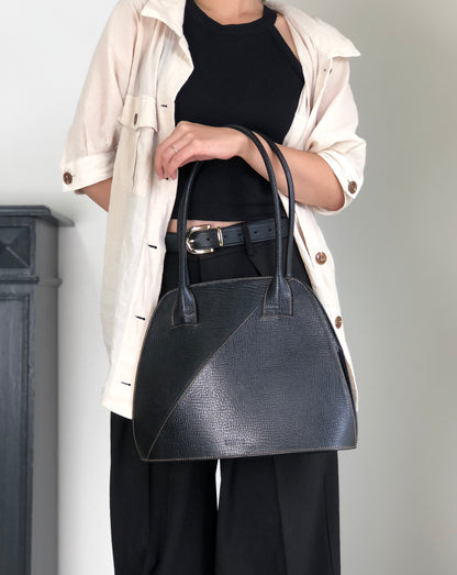 LOEWE Logo Embossed Handbag Black Vintage g64y6x