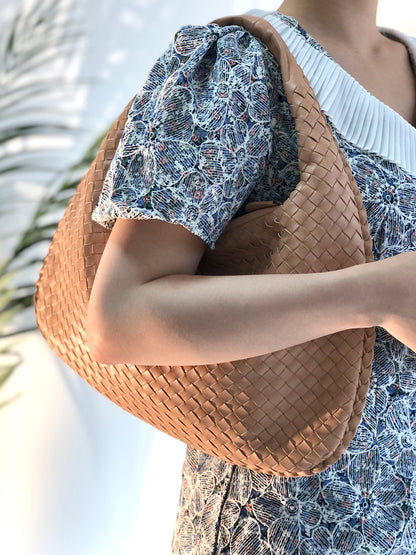 Bottega Veneta Jodie leather quilted hobo Shoulder bag Beige Vintage Old saetdy