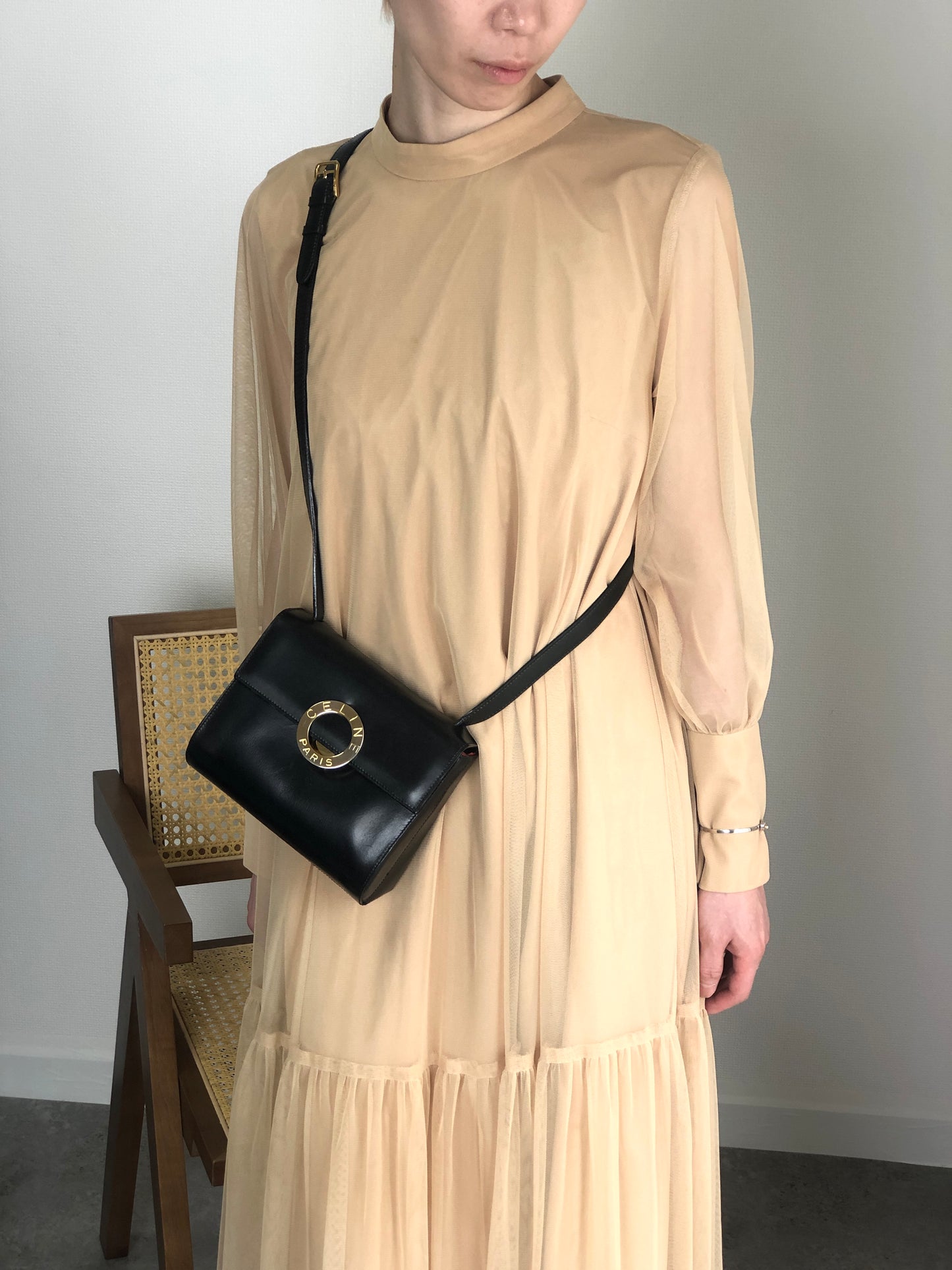 CELINE Circle Logo Shoulder bag Black Vintage ee7fti
