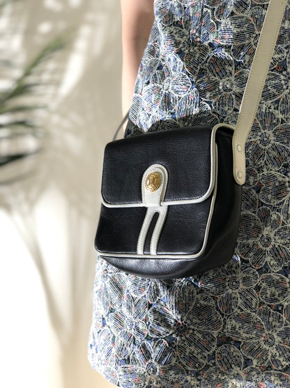 CELINE Triomphe Blason 肩包斜背包壓花皮革黑色舊 Celine 復古 w7upuz