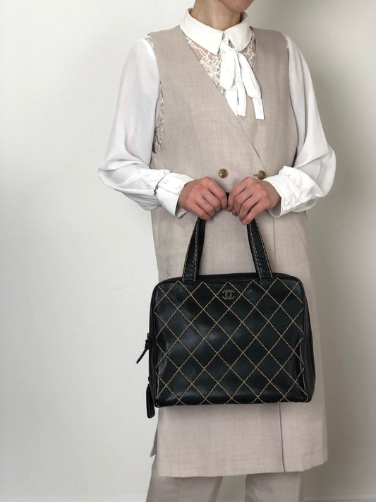 CHANEL Coco Mark Handbag Black Vintage 7rdz2w