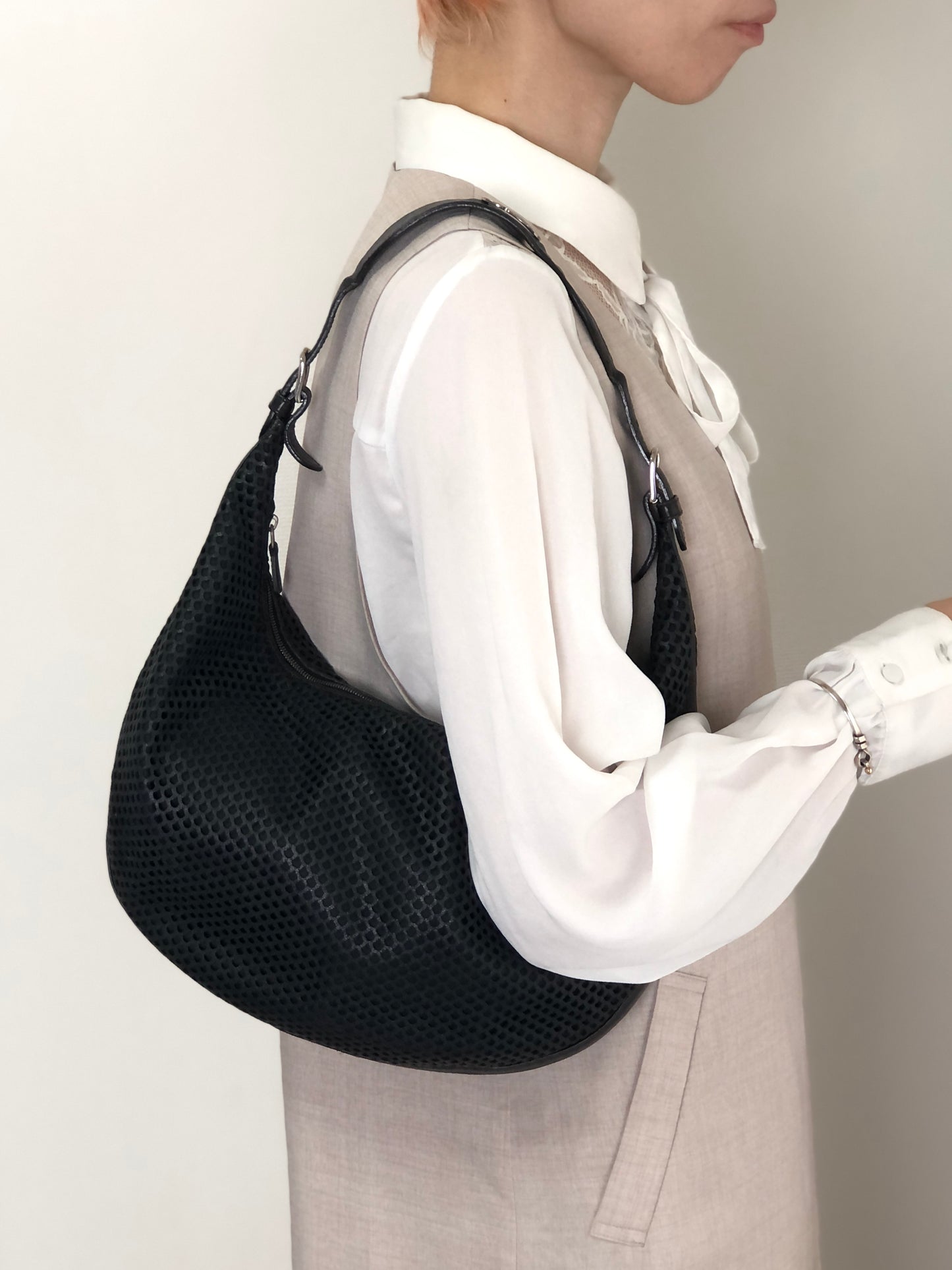 Christian Dior CD Logo Shoulder bag Hobobag Black Vintage psjdu3