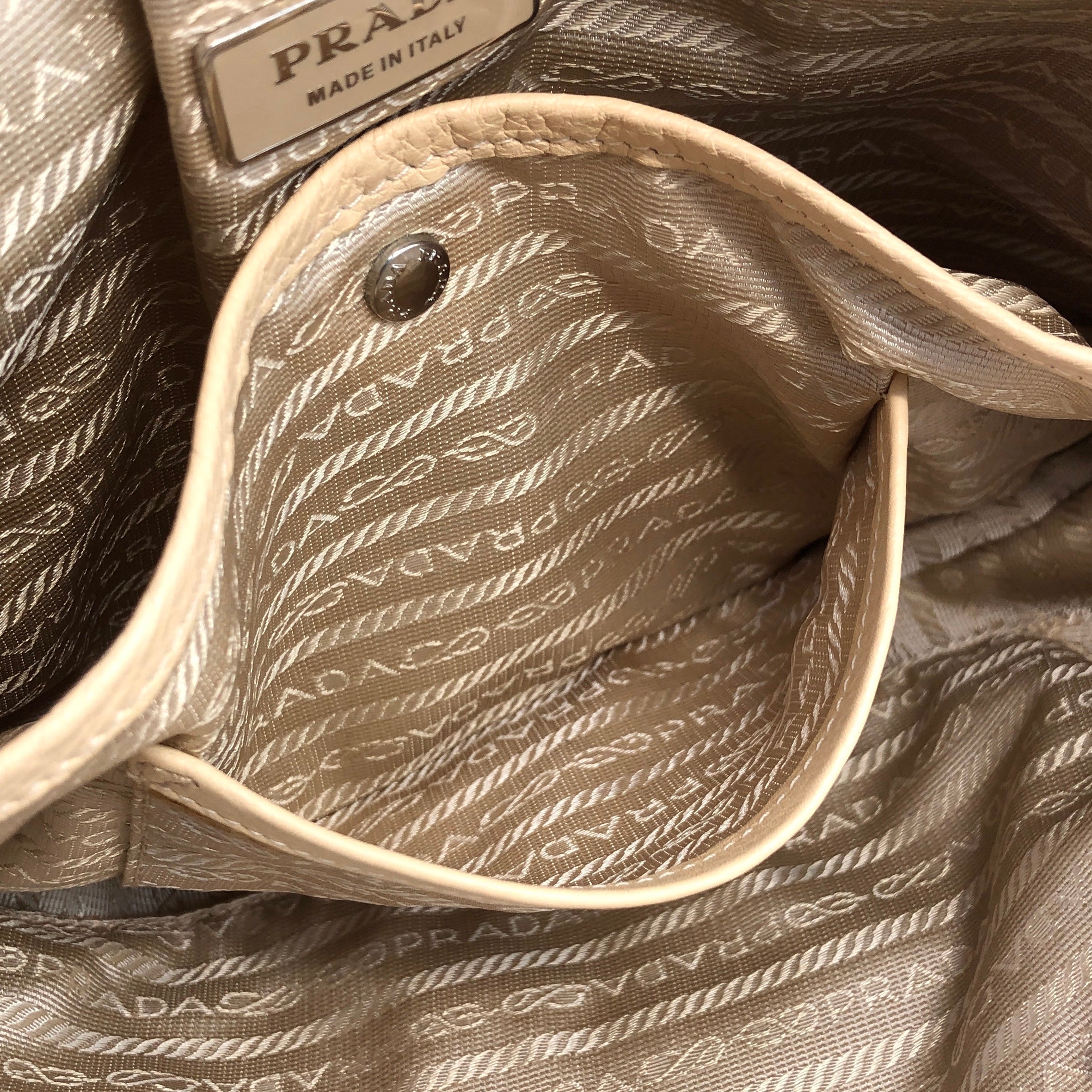 Vintage Prada purse | Prada purses, Prada shoulder bag, Purses