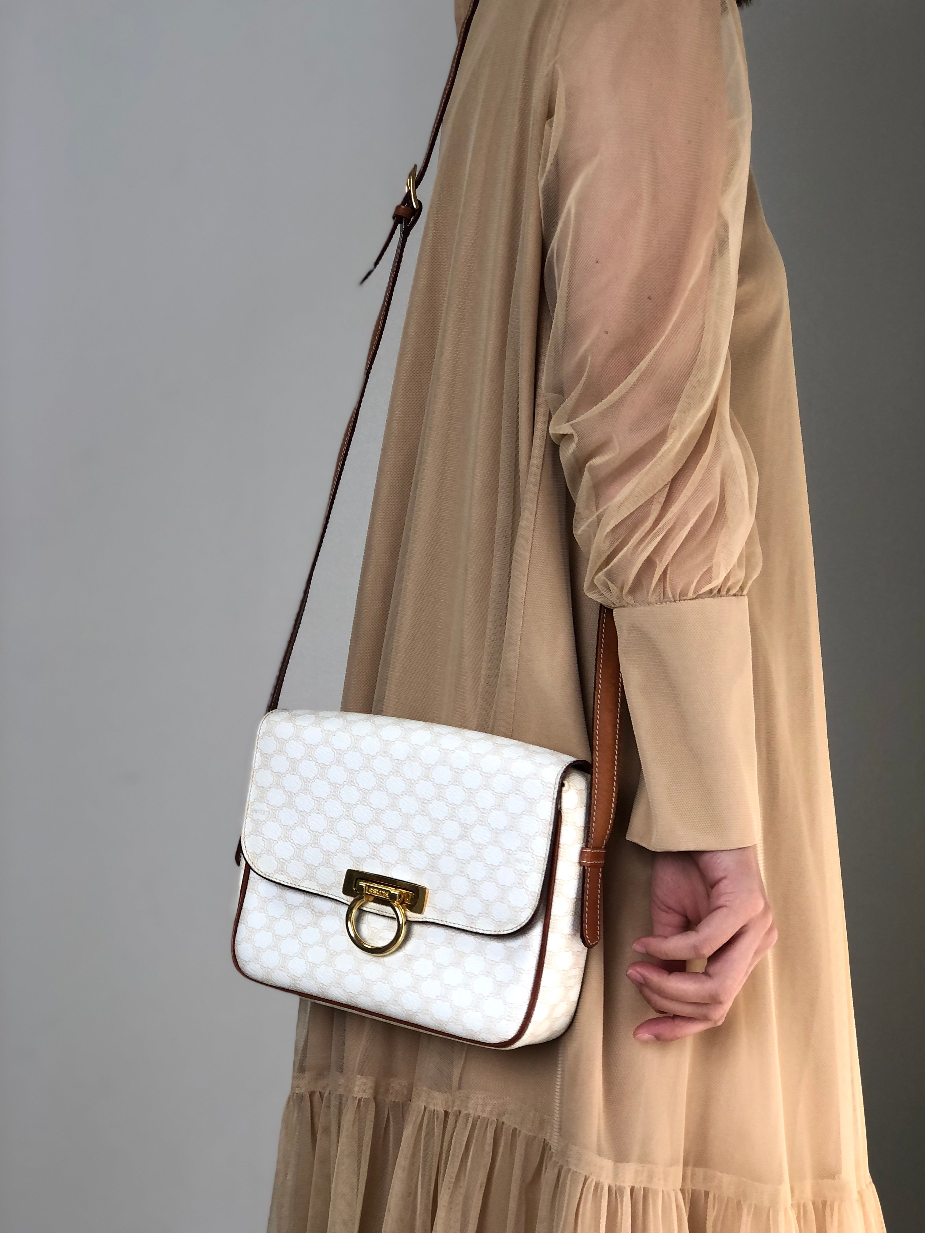 CELINE Macadam Gancini Shoulder bag White Vintage w4jb3k