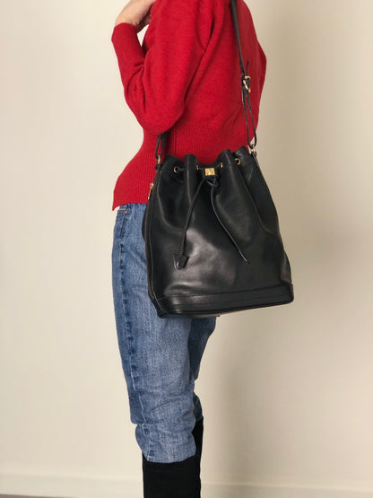 CELINE Gancini Drawstring Shoulder bag Black Vintage 4g3rt5