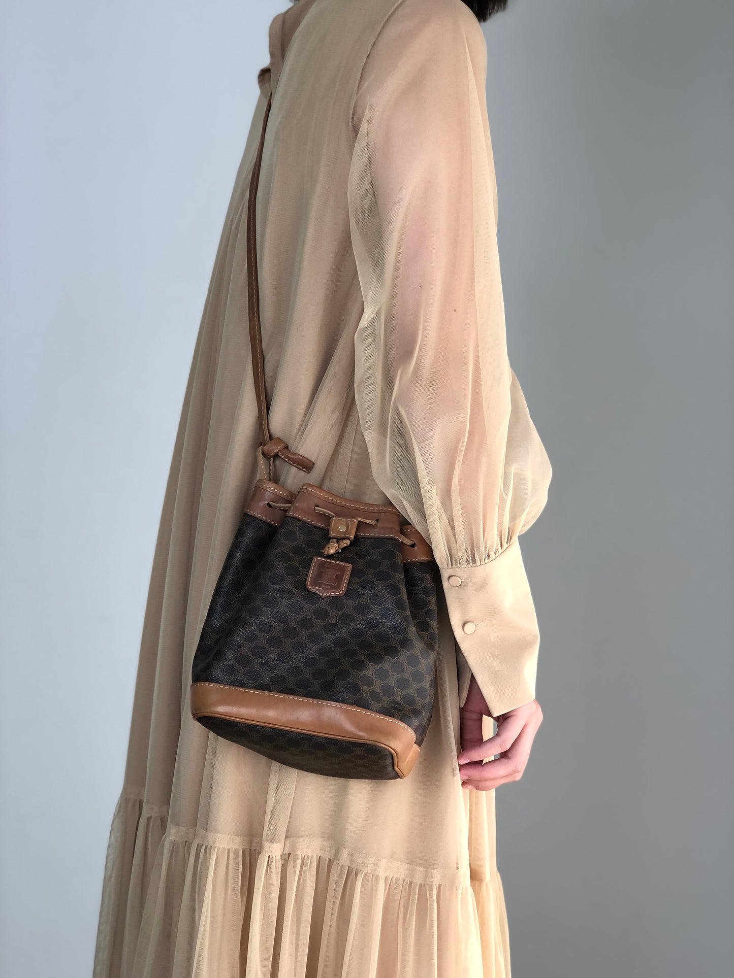 CELINE Macadam Blason Drawstring Shoulder bag Brown Vintage wt5bvk