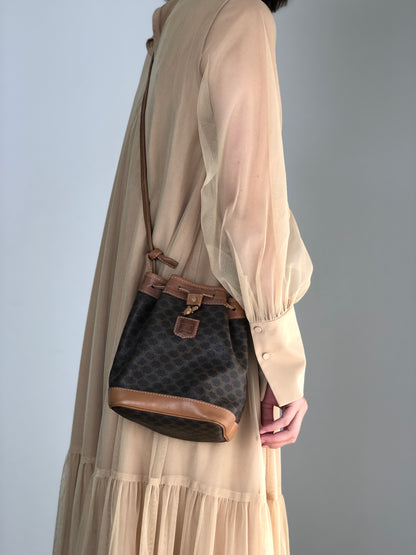CELINE Macadam Blason Drawstring Shoulder bag Brown Vintage wt5bvk