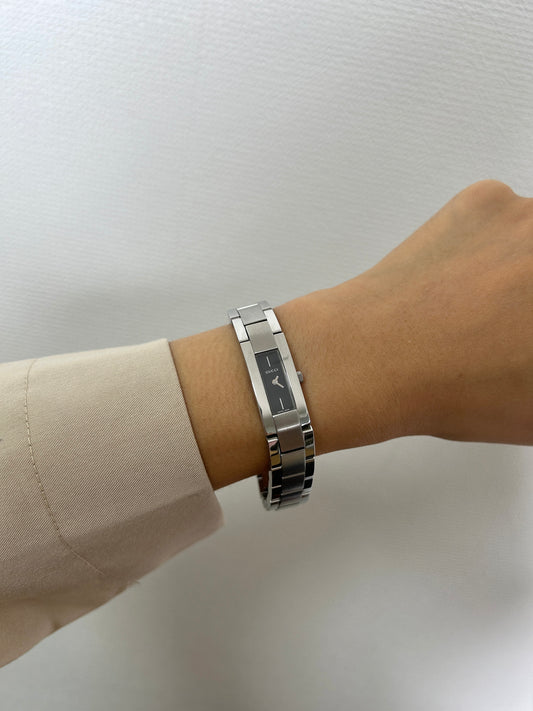 GUCCI Logo Quartz Watch Silver 4600L Vintage vw5zz5