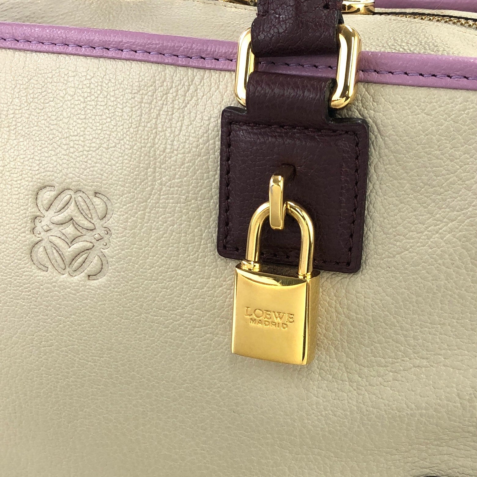 30分限定‼️表示より半額‼️LOEWE ♡ Vintage ♡ Key ring レディース