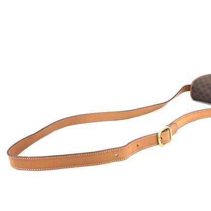 CELINE Macadam Blason Flap Shoulder Bag Brown Vintage Old Celine xdywau
