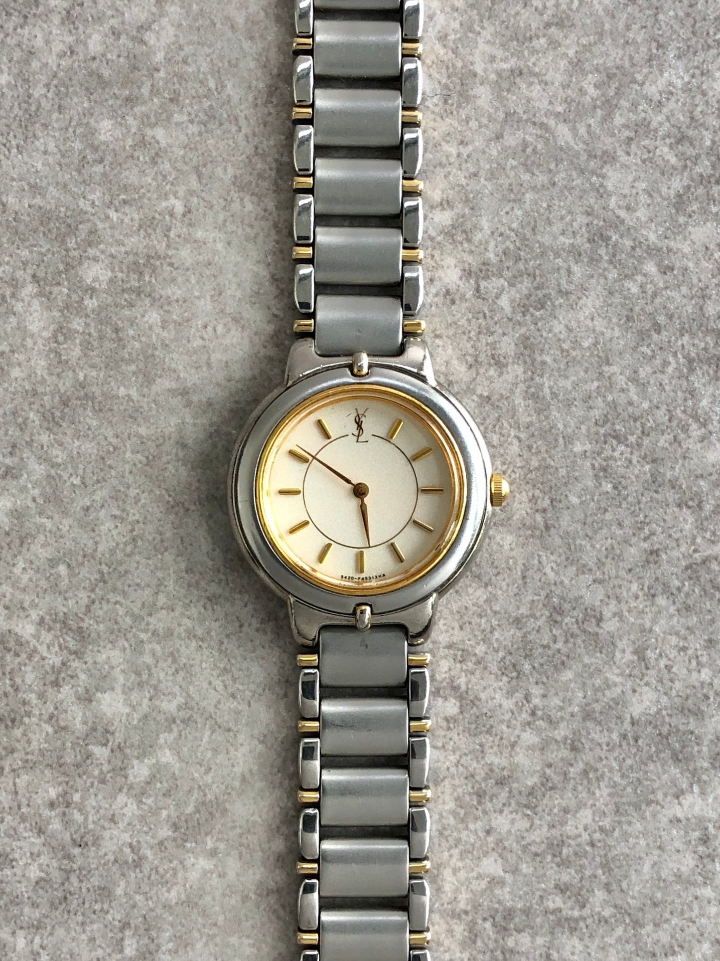 Yves Saint Laurent YSL Logo Quartz Watch Silver 5420-F45413 Vintage wyf5mz
