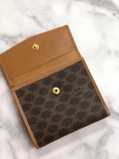 CELINE Macadam Blason Metal Clasp Wallet Brown Vintage 6z8bzg
