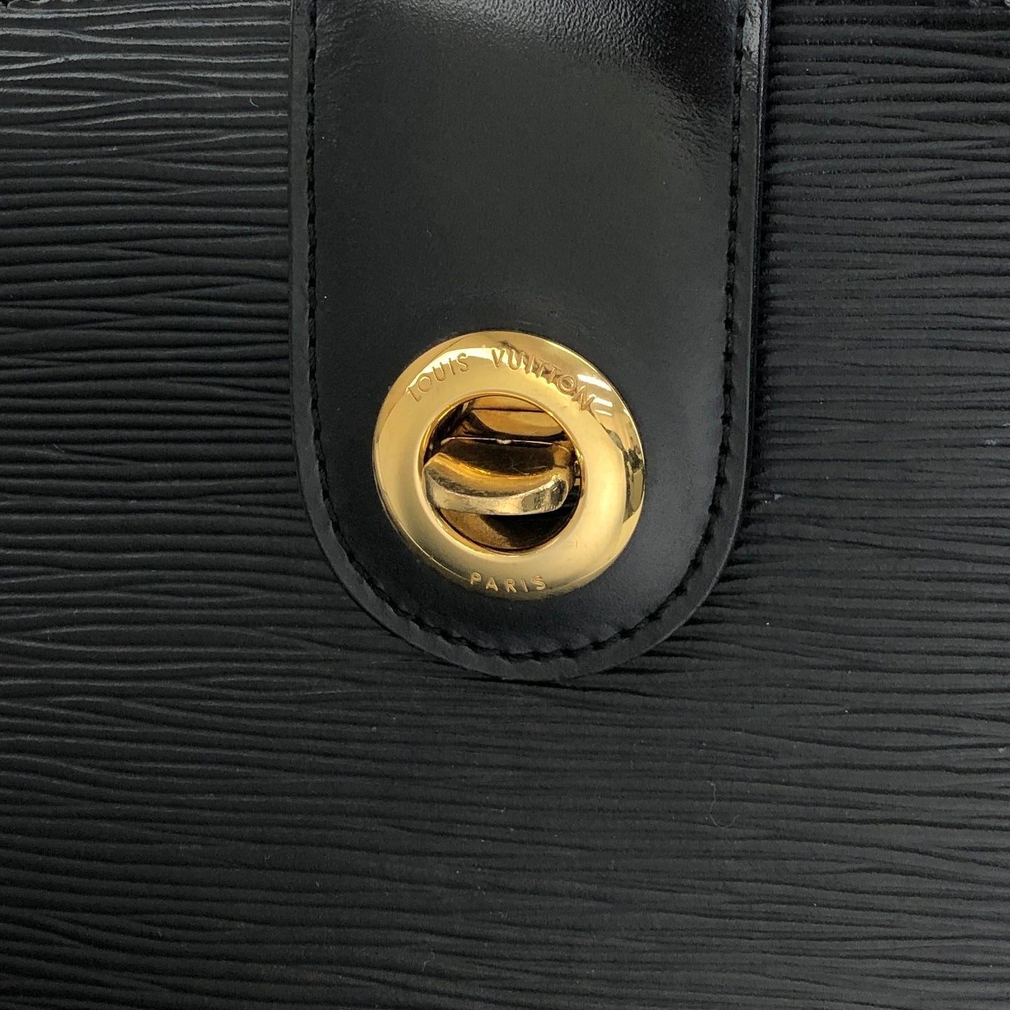 LOUIS VUITTON Epi Shoulder bag Black M52252 Vintage hcpiyg