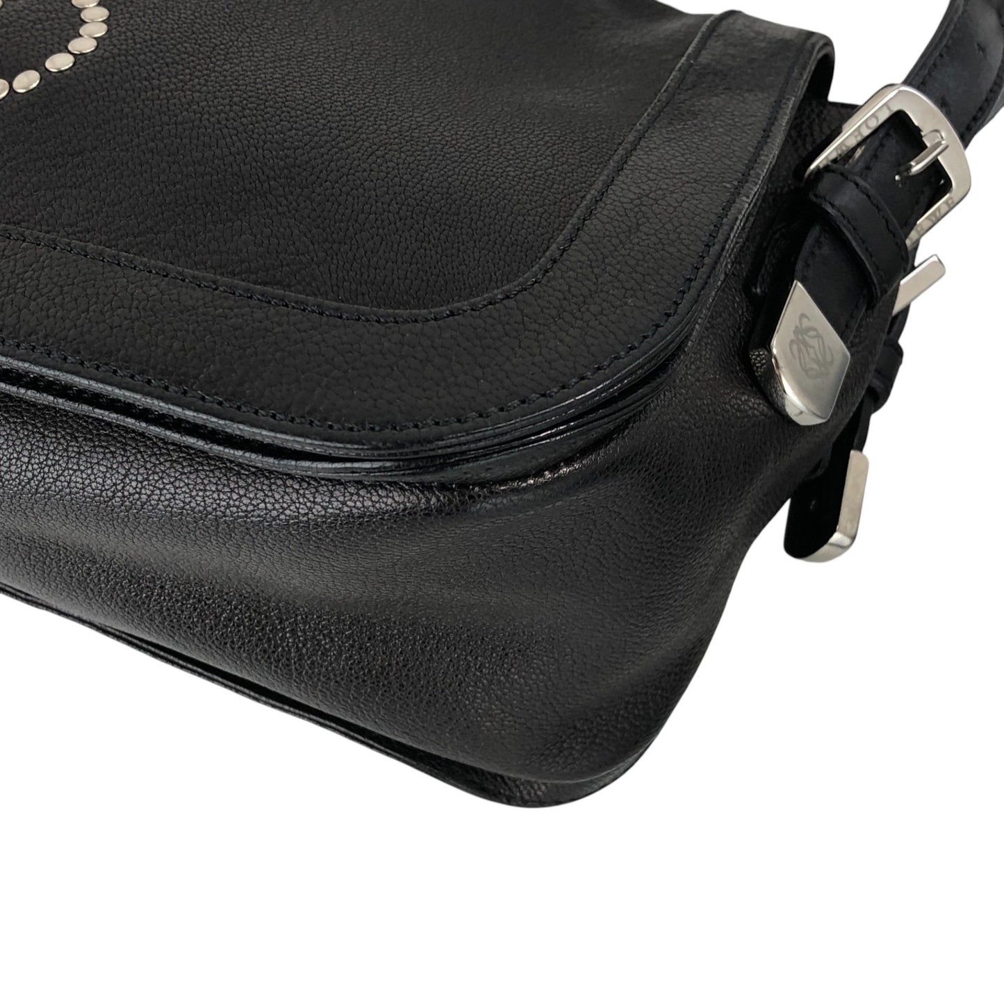 LOEWE Anagram Shoulder bag Black Vintage 8s3xv4