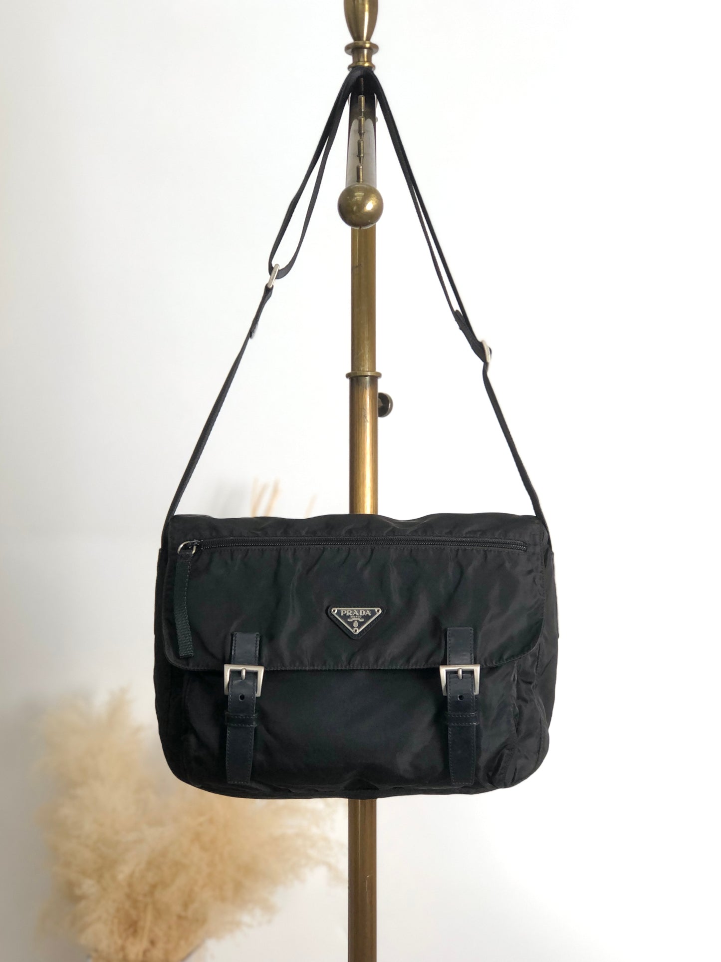 PRADA Tessuto Triangle Logo Shoulder bag Black Vintage 2i7imi