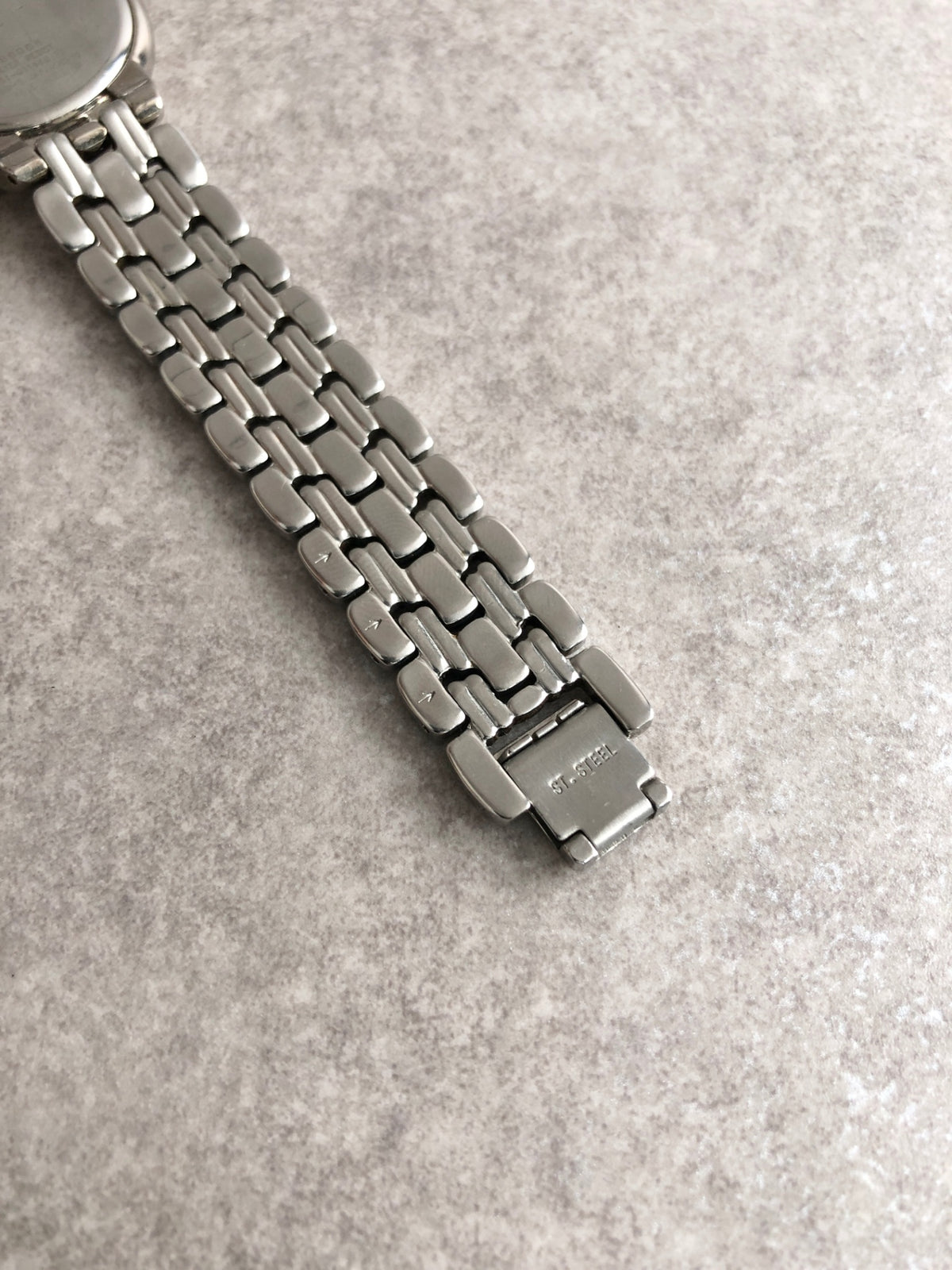 Yves Saint Laurent YSL Logo Quartz Watch Silver 6031-G11866 Vintage xegtmu